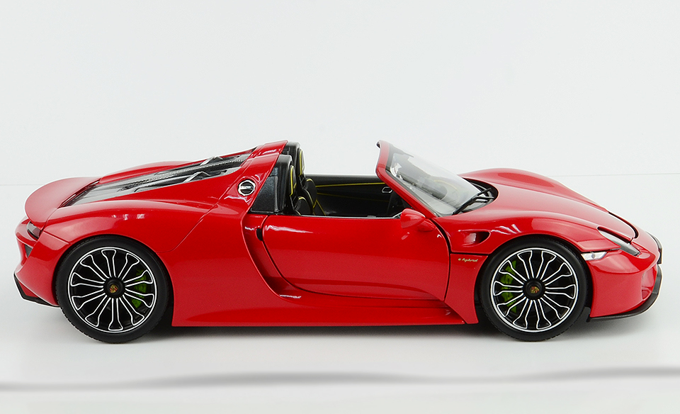 110062432 Porsche918 Sypder 2013 Red