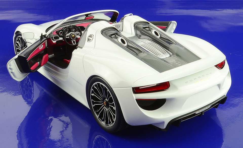 110062436 Porsche918 Sypder 2013 White