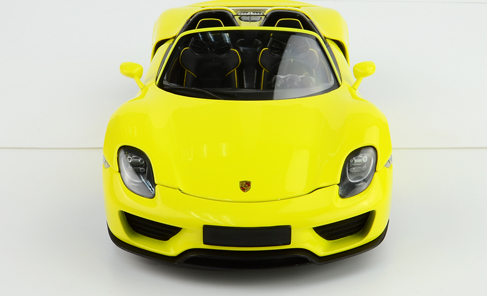 110062434 Porsche918 Sypder 2013 Yellow