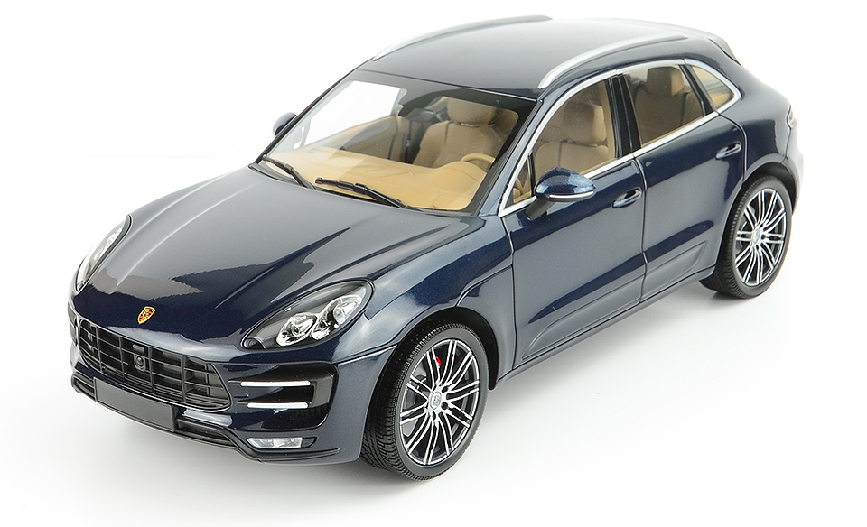 110062507 Porsche Macan Turbo 2013 Blue Metallic