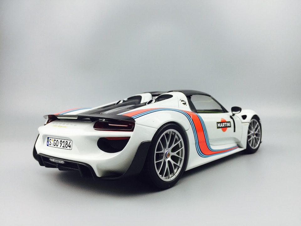 110062440 Porsche 918 Spyder2013Weissach Package 'Martini'