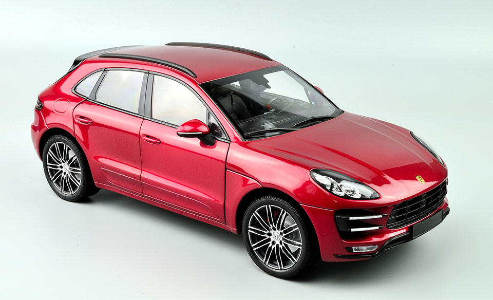 110062506 Porsche Macan Turbo-2013 Red Metallic