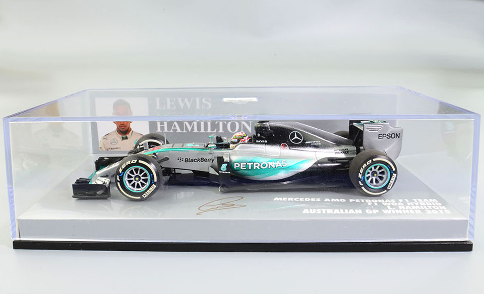 410150044L. Hamilton 2015 MERCEDES AMG PETRONAS F1 Team 