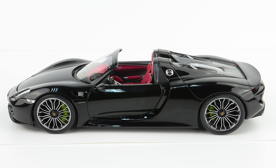 Porsche 918 Sypder 2013 Black