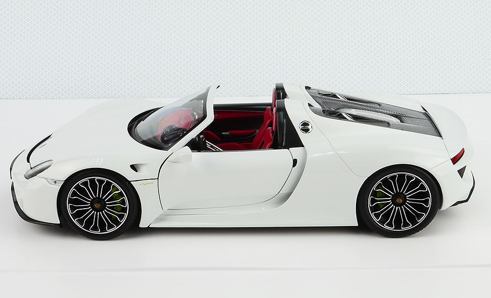 Porsche 918 Spyder -2013 White