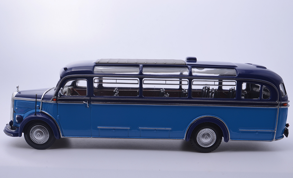 Mercedes-Benz O 3500 Bus 1950 Light blue ?dark blue 1 of 504 pcs