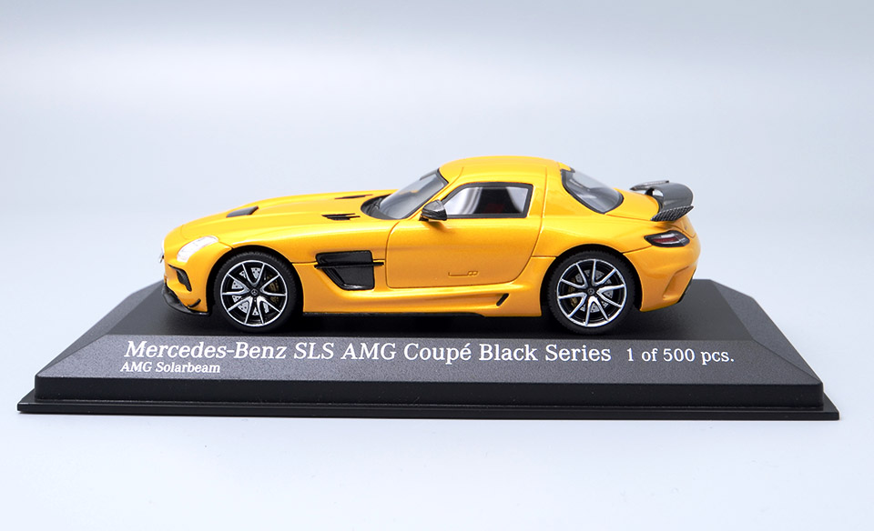 Mercedes-Benz SLS AMG Coupe Black Series 2013 Gold