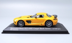 Mercedes-Benz SLS AMG Coupe Black Series 2013 Gold