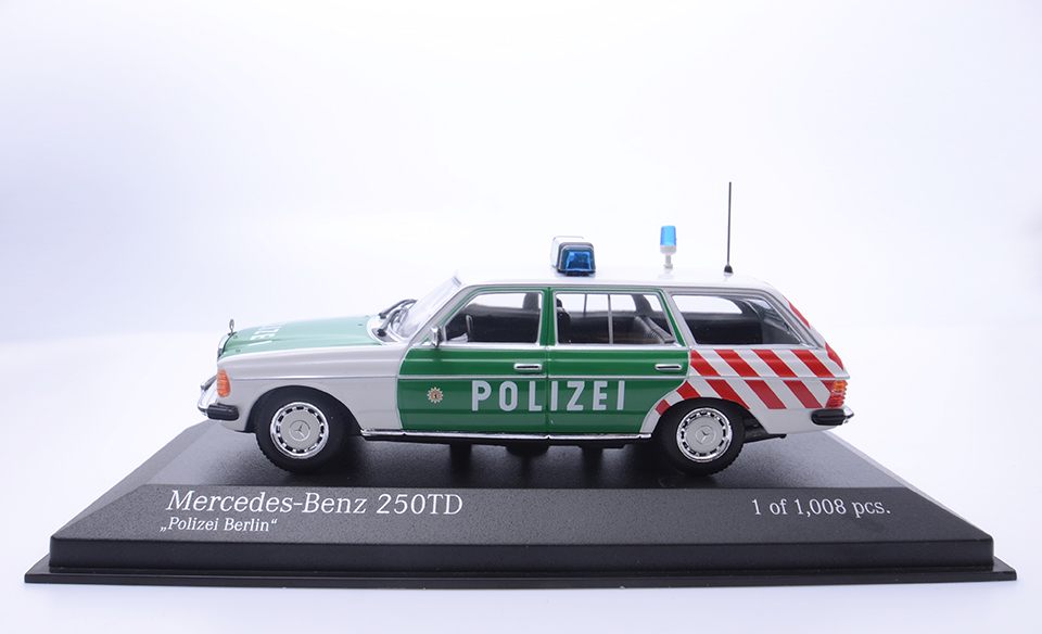 Mercedes-Benz 250TD 1982 Polizei Berlin