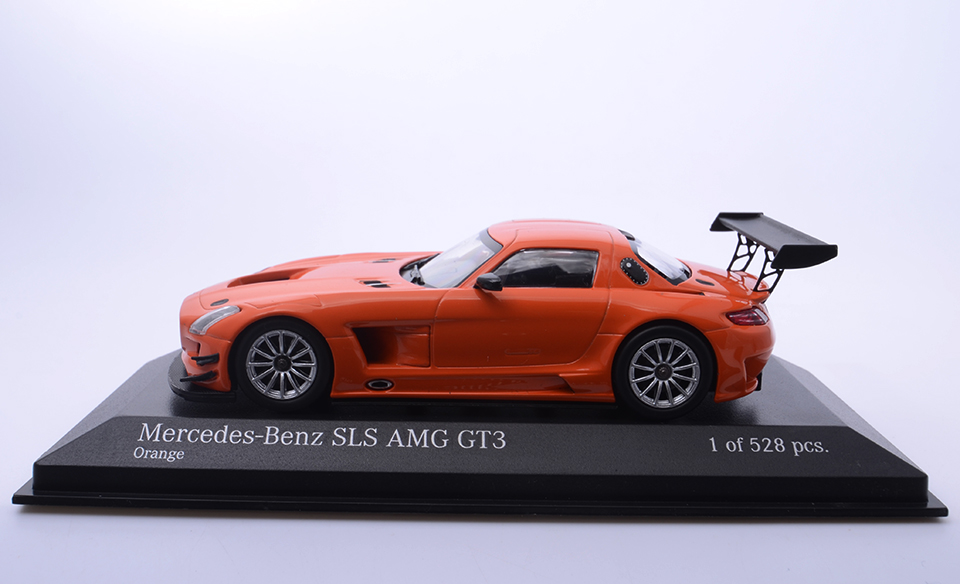 Mercedes-Benz SLS AMG GT3 2011 Orange