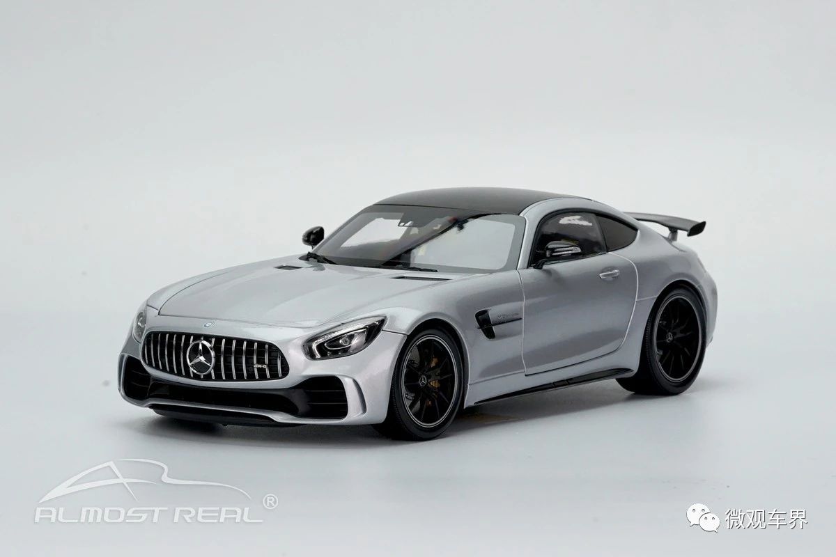 Mercedes-AMG GT R 2017 1/18 - Iridium Silver