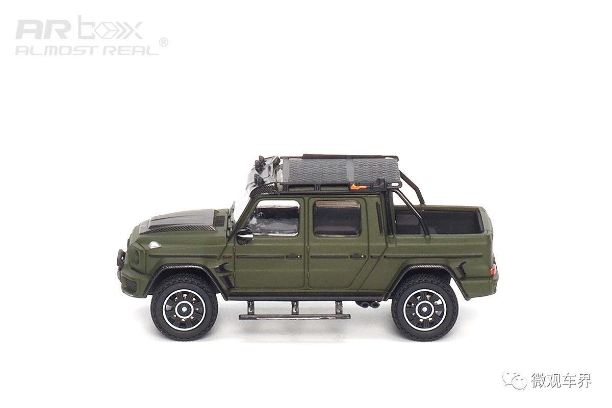 Brabus G 800 Adventure XLP - 2020 - Nato Oliv Matte 1/64  中文：博速 800 探險(xiǎn)版 XLP 2020款 亞光橄欖綠 1/64  顏色：綠色車身，配碳纖維裝飾