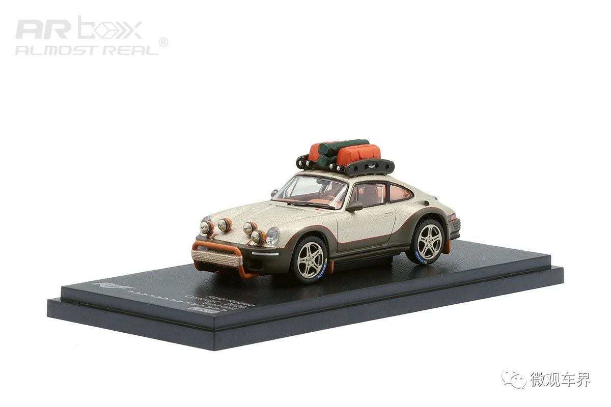 RUF Rodeo Concept - 2020 - 1/64  中文：RUF Rodeo 原型概念車 2020款 1/64  顏色：沙金色配橄欖黃雙色車身  比例：1/64  主要特征：越野配件，行李架，裝備包（獨(dú)立件），越野車胎，行車燈，自救繩索（細(xì)麻繩）