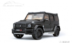 Brabus G-Class Mercedes-AMG G 63 - 2020 - Obsidian Black 1/18  中文：博速 G-Class 2020款 黑色 1/18  顏色：黑色車身，配碳纖維裝飾  比例：1/18  主要特征：博速碳纖維改裝套件，LED高位照明燈，高性能運(yùn)動車胎，碳纖維尾翼