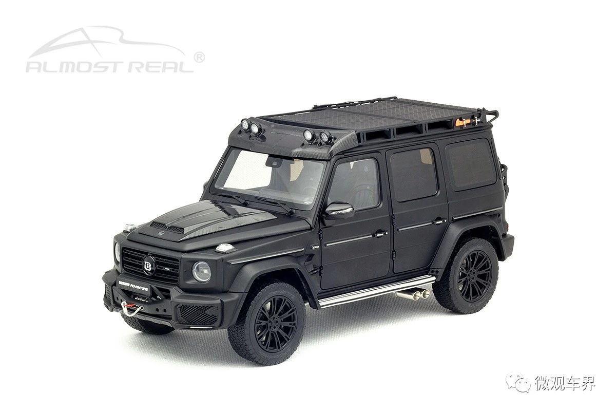 Brabus G-Class with Adventure Package Mercedes-AMG G 63 - 2020 - Designo Night Black Magno 1/18  中文：博速 G-Class 探險套件版 2020款 亞光黑 1/18  顏色：黑色車身，配碳纖維裝飾  比例：1/18  主要特征：博速探險版套件，行李架，攀爬梯，越野輪胎，備胎架