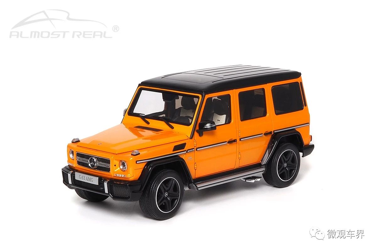 Mercedes-AMG G 63 (W463) - 2017 Colour Edition - Sunset Beam Orange 1/18 中文：梅賽德斯-AMG G 63 (W463) 2017款 橙色 1/18 顏色：橙色車身，黑色米色內(nèi)飾 比例：1/18 主要特征：可拆卸防撞桿，全仿真開門鉸鏈