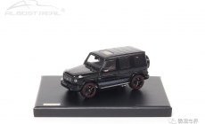 Mercedes-AMG G 63 - 2019 - Obsidian Black 1/43 中文：梅賽德斯-AMG G 63 2019款 黑色 1/43 顏色：黑色車身，AMG車身拉花，雙色內(nèi)飾 比例：1/43 主要特征：AMG升級外觀，分色運動輪轂，前輪轉(zhuǎn)向