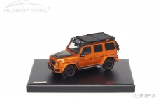 Brabus G-Class with Adventure Package Mercedes-AMG G 63 - 2020 - Cooper Metallic 1/43 中文：博速 G-Class 探險(xiǎn)套件版 2020款 金屬銅 1/43 顏色：亞光金屬銅色車身，黑色內(nèi)飾，配碳纖維裝飾 比例：1/43 主要特征：博速探險(xiǎn)版套件，行李架，攀爬梯，越野輪胎，備胎架，前輪轉(zhuǎn)向