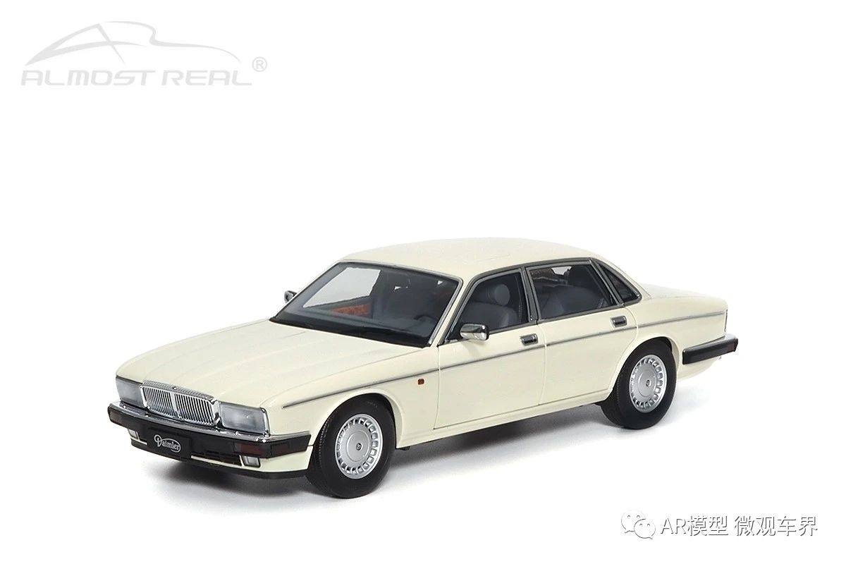 Jaguar Daimler XJ6 (XJ40) - Glacier White 1/18